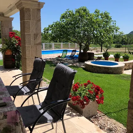 Luca Holiday home