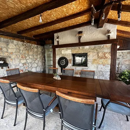 Luca Holiday home