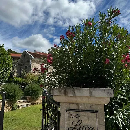 Luca Holiday home Klobuk