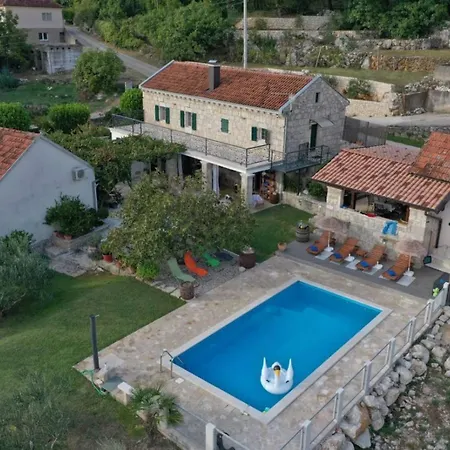 Hébergement de vacances Luca *