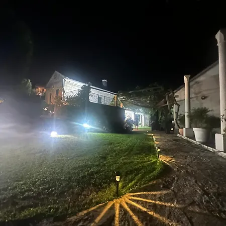 Luca Hébergement de vacances *