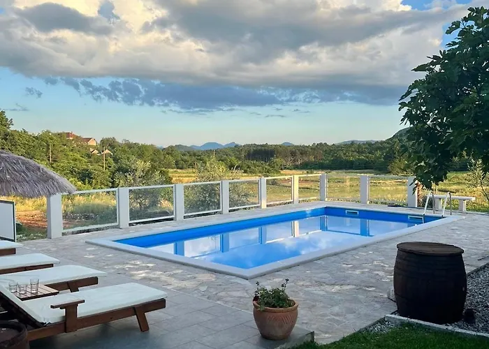 Luca Hébergement de vacances Klobuk